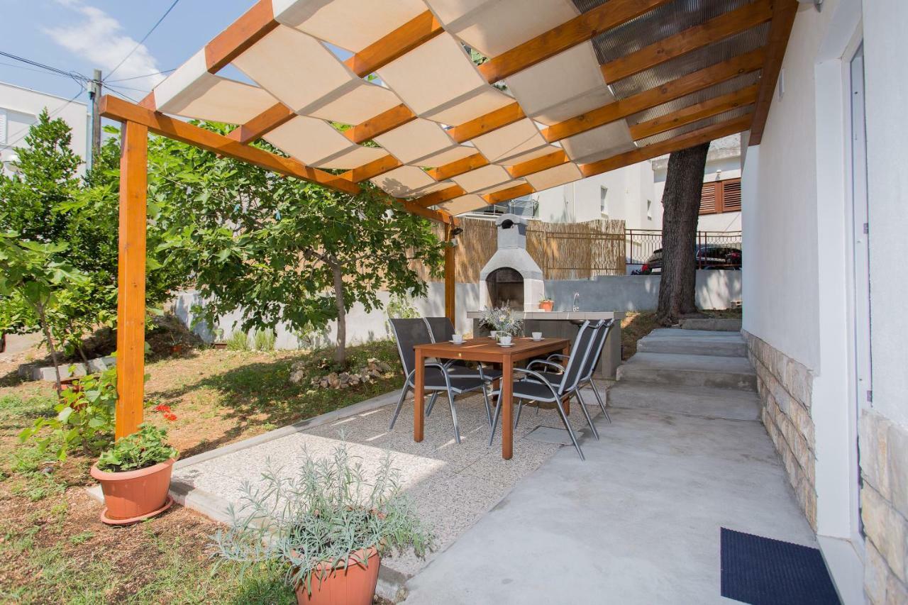Apartments Pinery Makarska Exterior foto